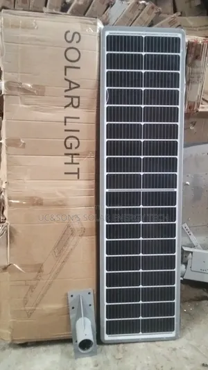 Sukhig 150W Solar Street Light with Inbuilt LiFePO4 Battery (12800 Lumens)