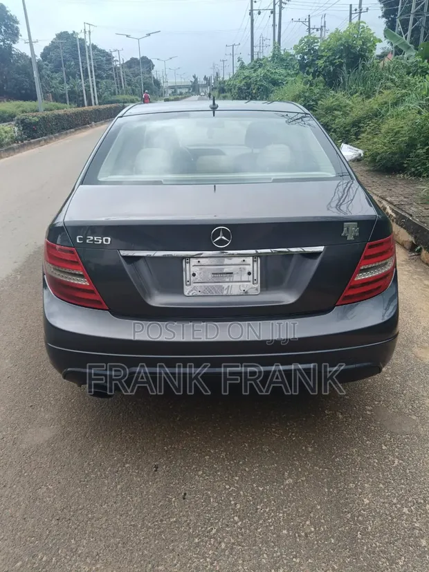 Mercedes-Benz C250 2014 Grey - 1