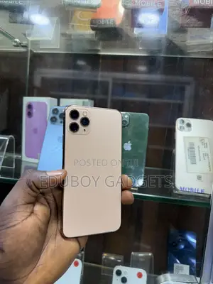 Apple iPhone 11 Pro Max 512GB Zinariya
