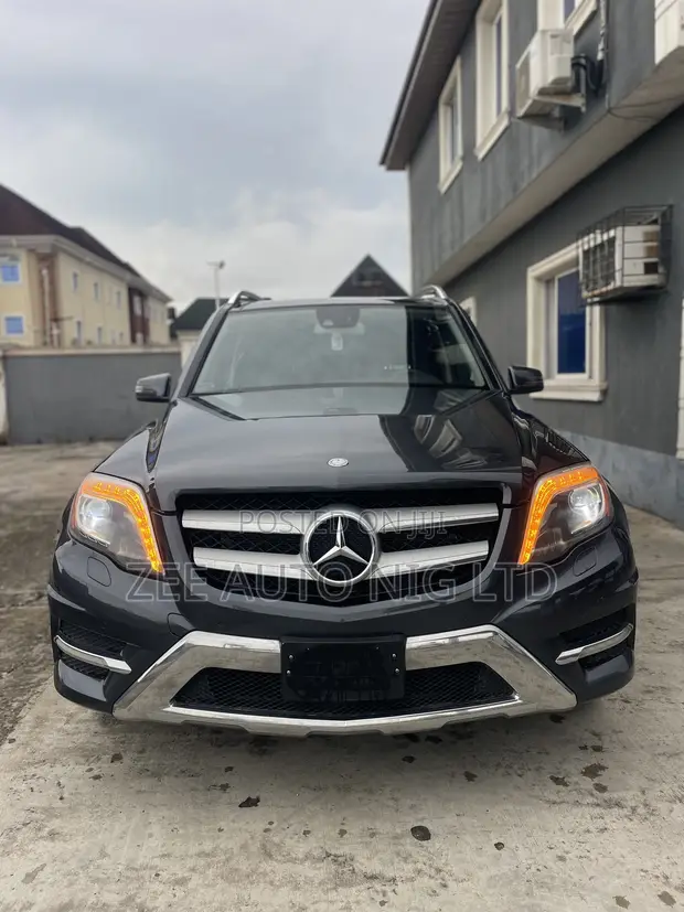 2013 Mercedes-Benz GLK-Class 350 4MATIC SUV - 1