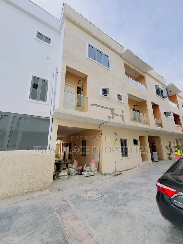 4 Bedroom Townhouse/Terrace a Ogudu GRA Sayarwa - 1