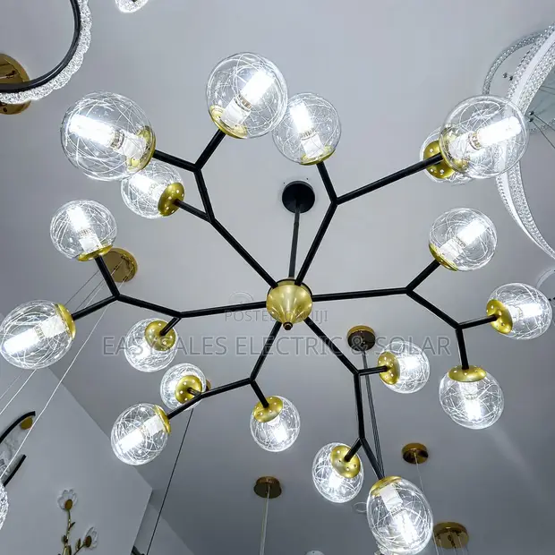 Sashin zamani na Nordic Glass Ball LED Ceiling Chandelier - 1