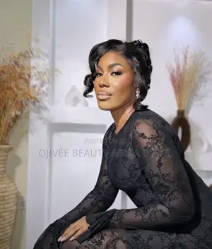 Professional Makeup Artistry for Photoshoots