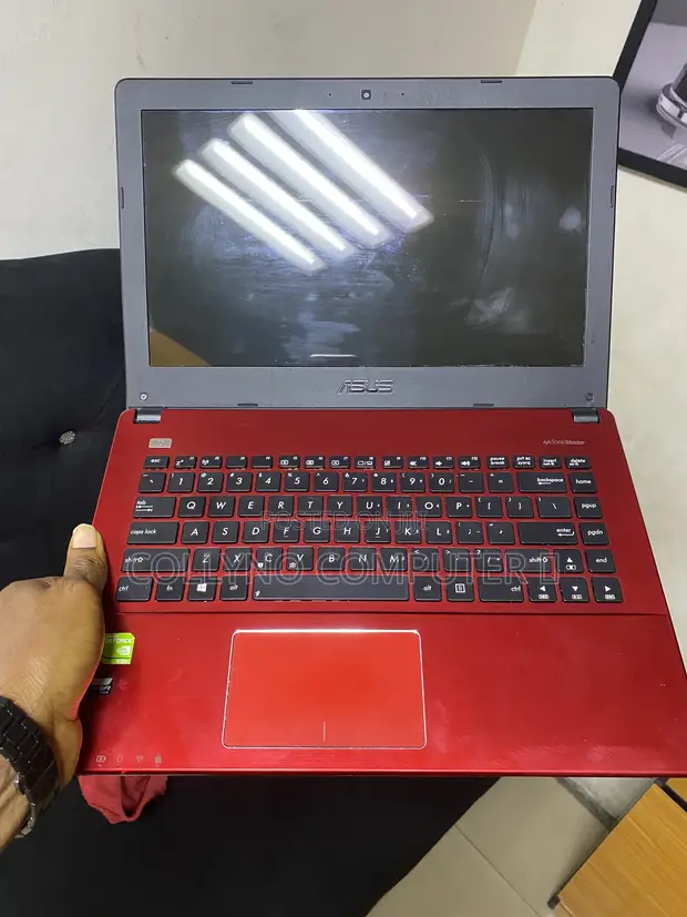 Asus Laptop 8GB RAM, Intel Core i5, 320GB HDD - 1