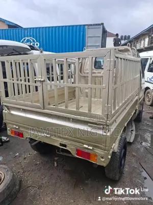 Suzuki Every 2005 Zinariya Pickup