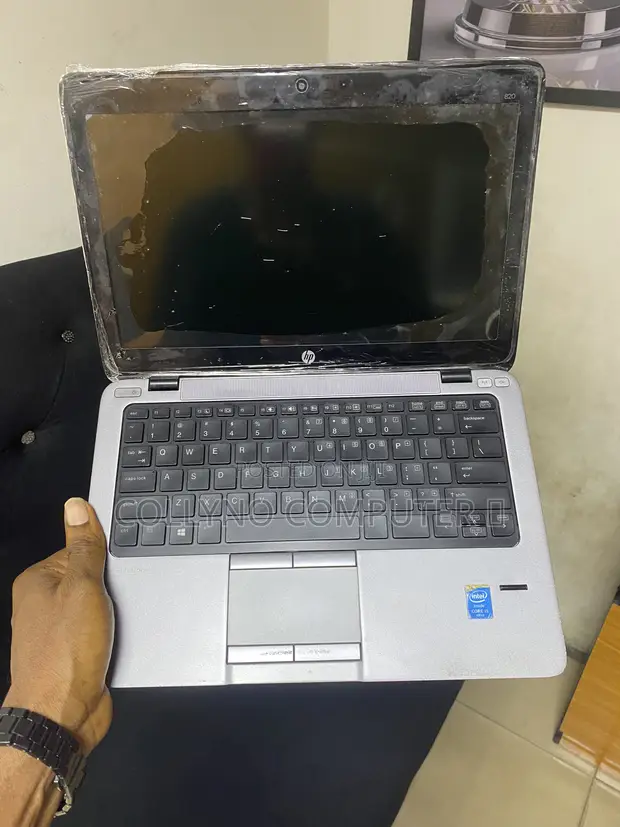 HP EliteBook 820 G1 Laptop - 8GB RAM, 500GB HDD - 1