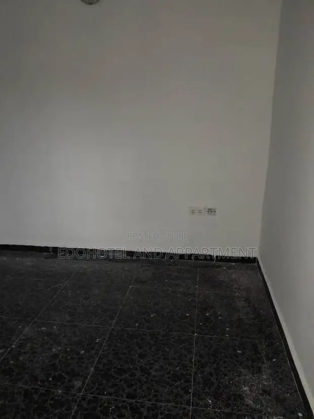 Gidan Kwana 1 Bedroom Mai Cikakken Kayan Saka a Edo, Benin City - 1