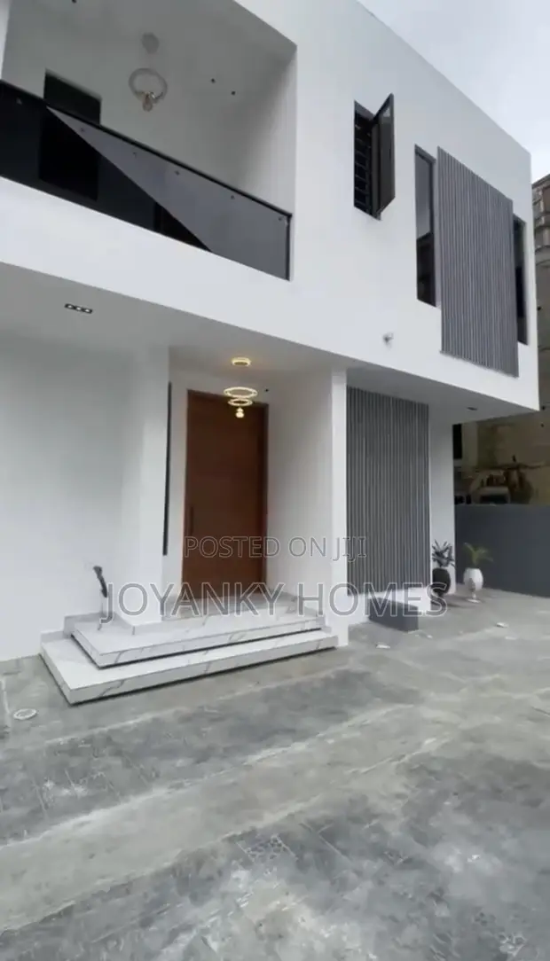 5-Bedroom Duplex for Sale in Peace Estate, Ago Palace - 1