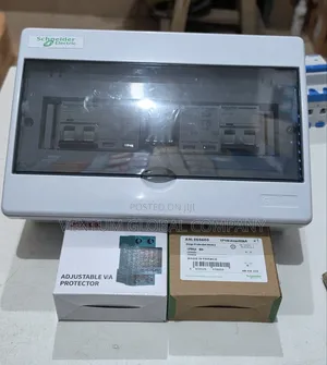 Schneider Akwatin Kare na Solar