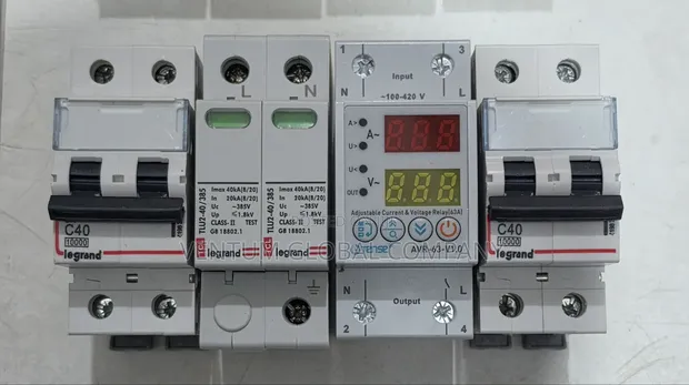 Legrand Akwatin Karewa Ta Solar - 1