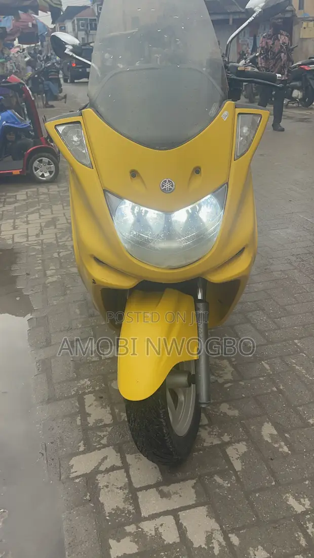 Yamaha Majesty 2003 Scooter - Yellow - 1