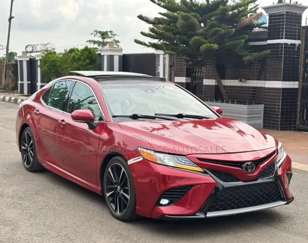 2020 Toyota Camry XSE FWD Red - 1