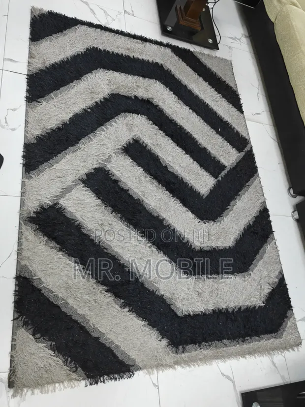 Tsayayyen Rug na Tsakiya - 1