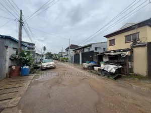 500sqm Land with 4-Bedroom Duplex & 2x 2-Bedroom Flats, Ilupeju