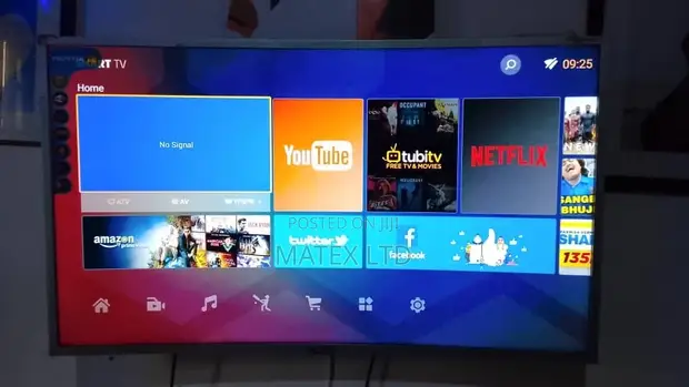 Polystar Smart TV 43-inch - 1