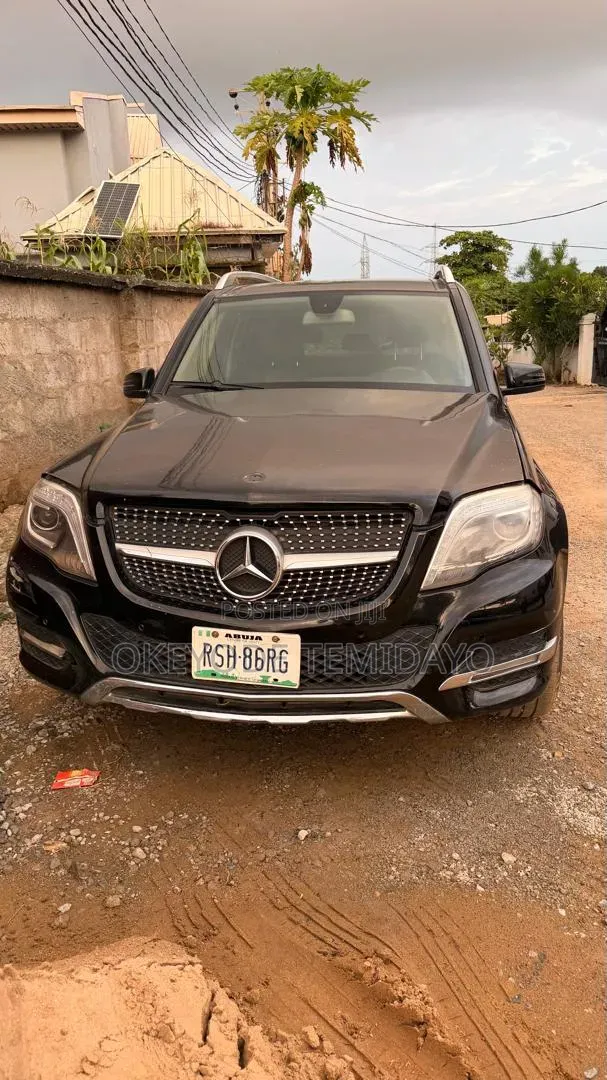 Mercedes-Benz GLK-Class 2010 Black - 1