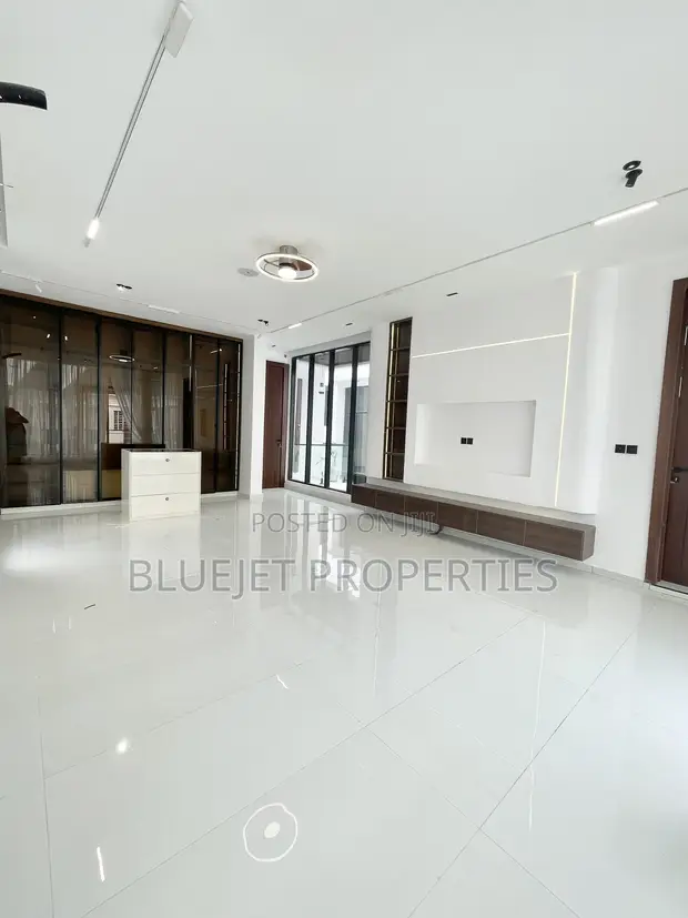 5-Bedroom Duplex for Sale in VGC / Ajah - 1