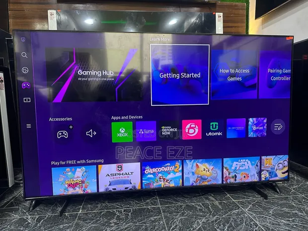 Samsung 65" QLED Q60C Smart TV - 1