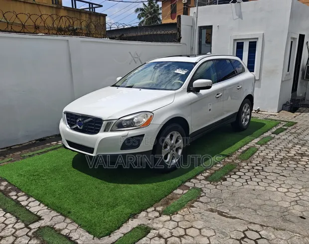 Volvo XC60 3.2 Premier AWD 2013 White - 1