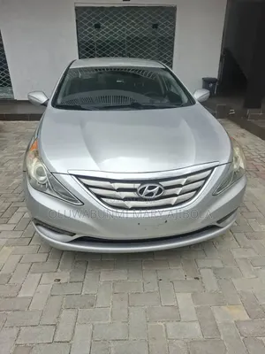 Hyundai Sonata 2012 Silver - Distress Sale
