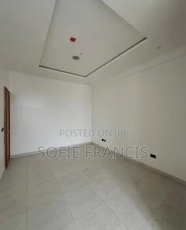 2 Bedroom Apartment for Rent in Lekki Phase 1 - 1