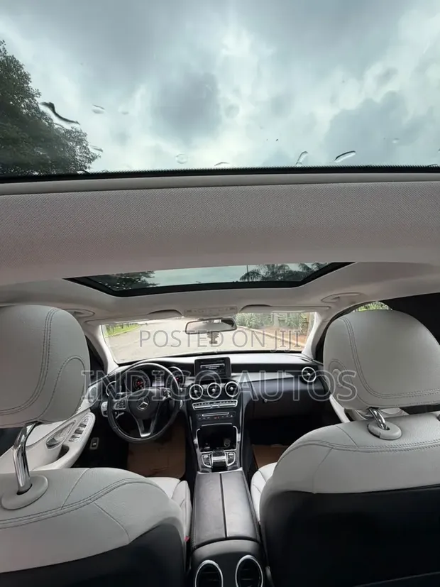 Mercedes-Benz C300 2015 Grey - 1