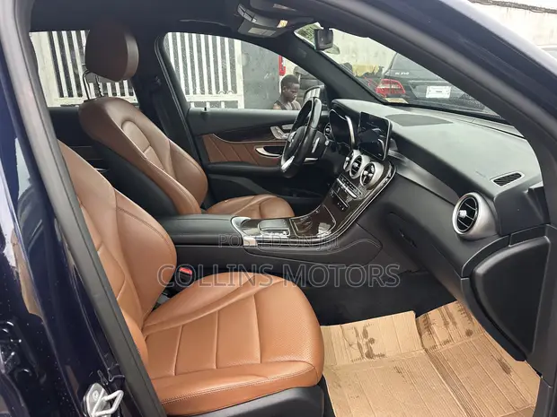 2021 Mercedes-Benz GLC-Class Blue - 1