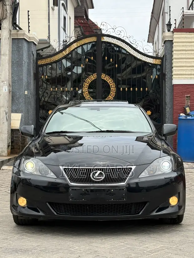 Lexus IS 250 Baƙi 2009 - 1