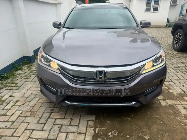 Honda Accord 2014 Grey - 1