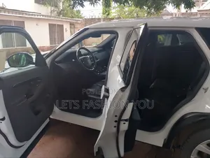 2022 Land Rover Range Rover Evoque SE White