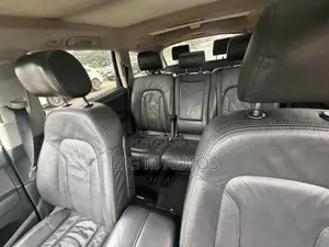 2010 Audi Q7 Black