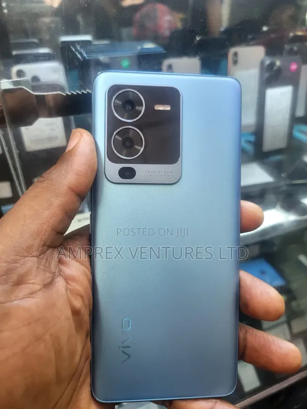 Vivo V25 Pro 256GB Blue - 1