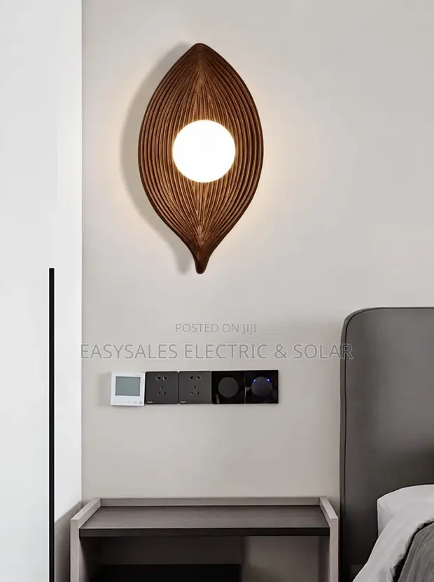 Tsohuwar Hasken Bango Mai Launin Ganye na LED - 1