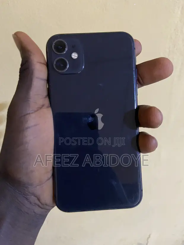 Apple iPhone 11 64GB Baki (An Yi Amfani Da Shi, Layi a Fuska) - 1