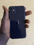 Apple iPhone 11 64GB Baki (An Yi Amfani Da Shi, Layi a Fuska) - 1