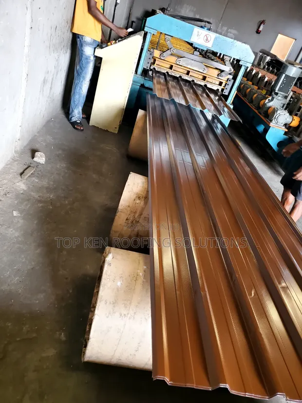 Tower Aluminium Oven Baked Roofing Sheet 0.50mm Nut Brown - 1