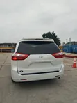 Toyota Sienna XLE Premium 2015 White - 5