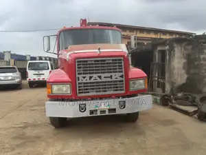 1997 Mack CH Truck - 10 Tyres, Manual Injector
