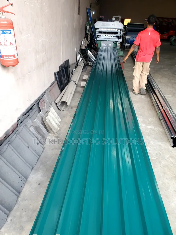Tower Aluminium Roofing Sheet 0.55mm Caliper Standard Green - 1
