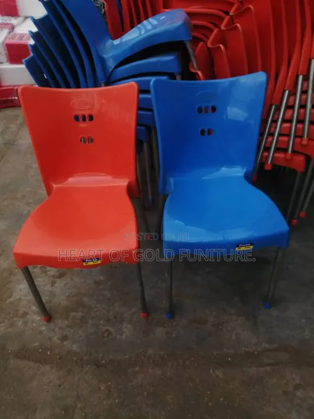 High Quality Plastic Chair - 1