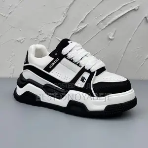 BCBG Stylish Sneakers - Brand New
