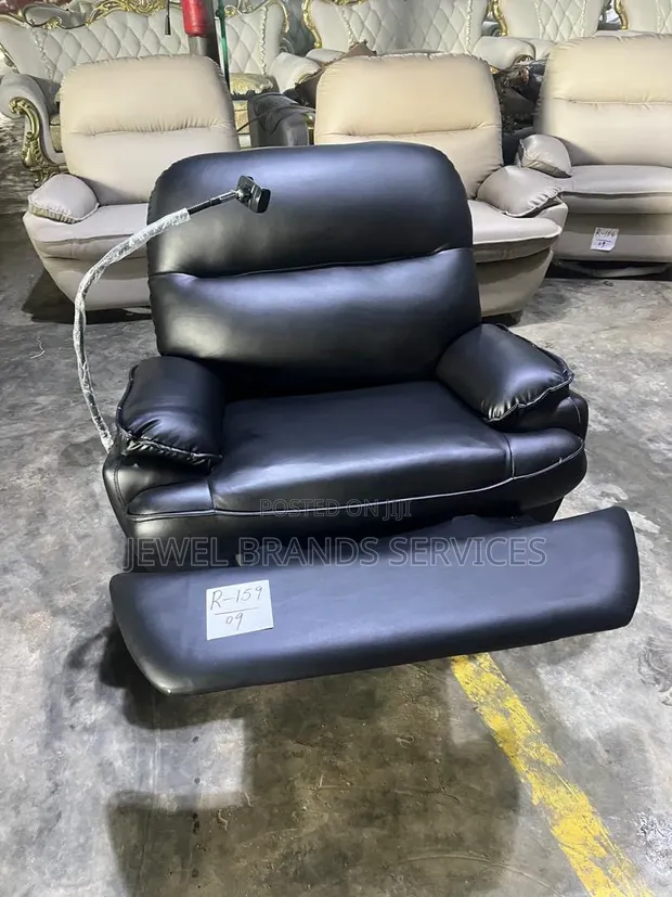 High Quality Recliner Sofa - Brand New - 1