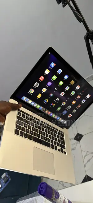 Apple MacBook Pro 2015 16GB RAM, Intel Core i7, 512GB SSD