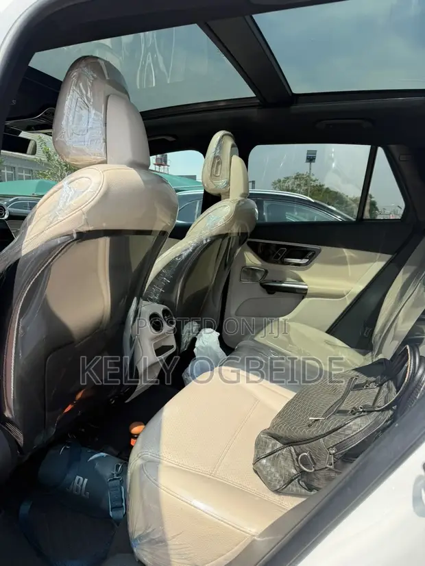 2023 Mercedes-Benz GLC300 SUV - 1