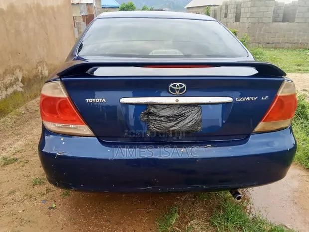 Toyota Camry 2004 Blue - 1
