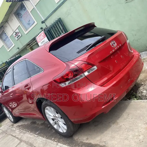 Toyota Venza 2013 Red - 1