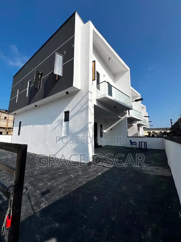 Sabon Ginin 3-Bedroom Duplex Don Siyarwa a Ajah - 1
