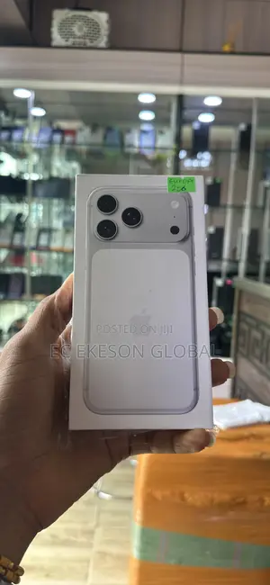 New Apple iPhone 17 Pro Max 256GB Silver