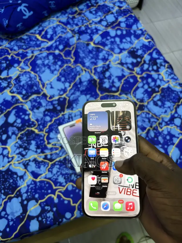Apple iPhone 14 Pro 128GB Black - 1