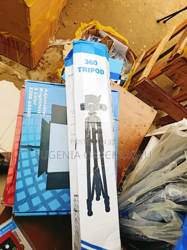 360 Phone and Camera Tripod Stand - 1